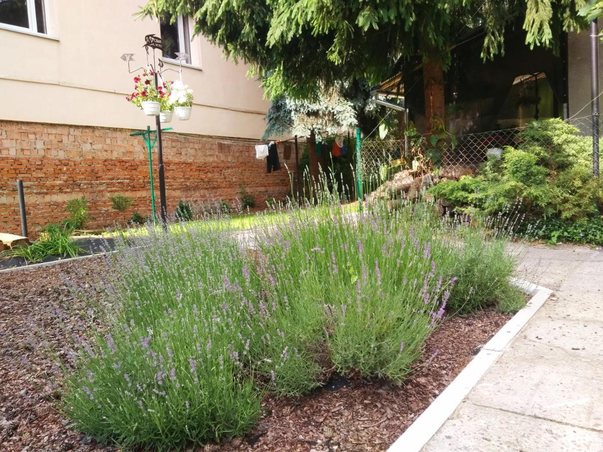 Apartment On Zaliznychna Lviv Kültér fotó