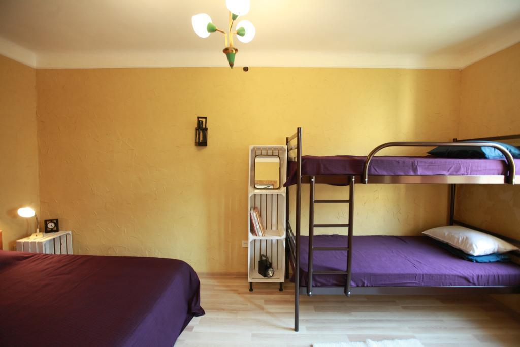 Apartment On Zaliznychna Lviv Szoba fotó