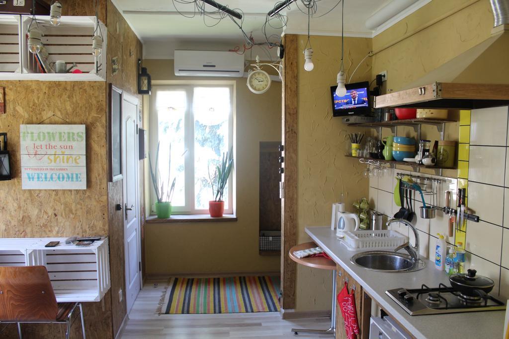 Apartment On Zaliznychna Lviv Kültér fotó