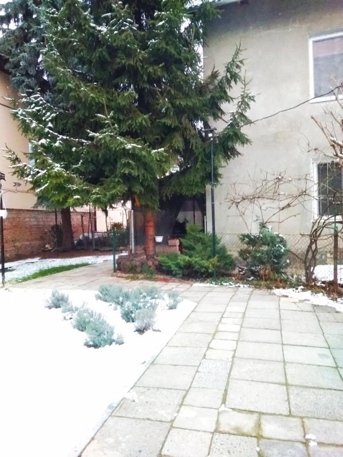 Apartment On Zaliznychna Lviv Kültér fotó
